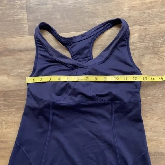 Athleta active tank top size 32c - Picture 3 of 8